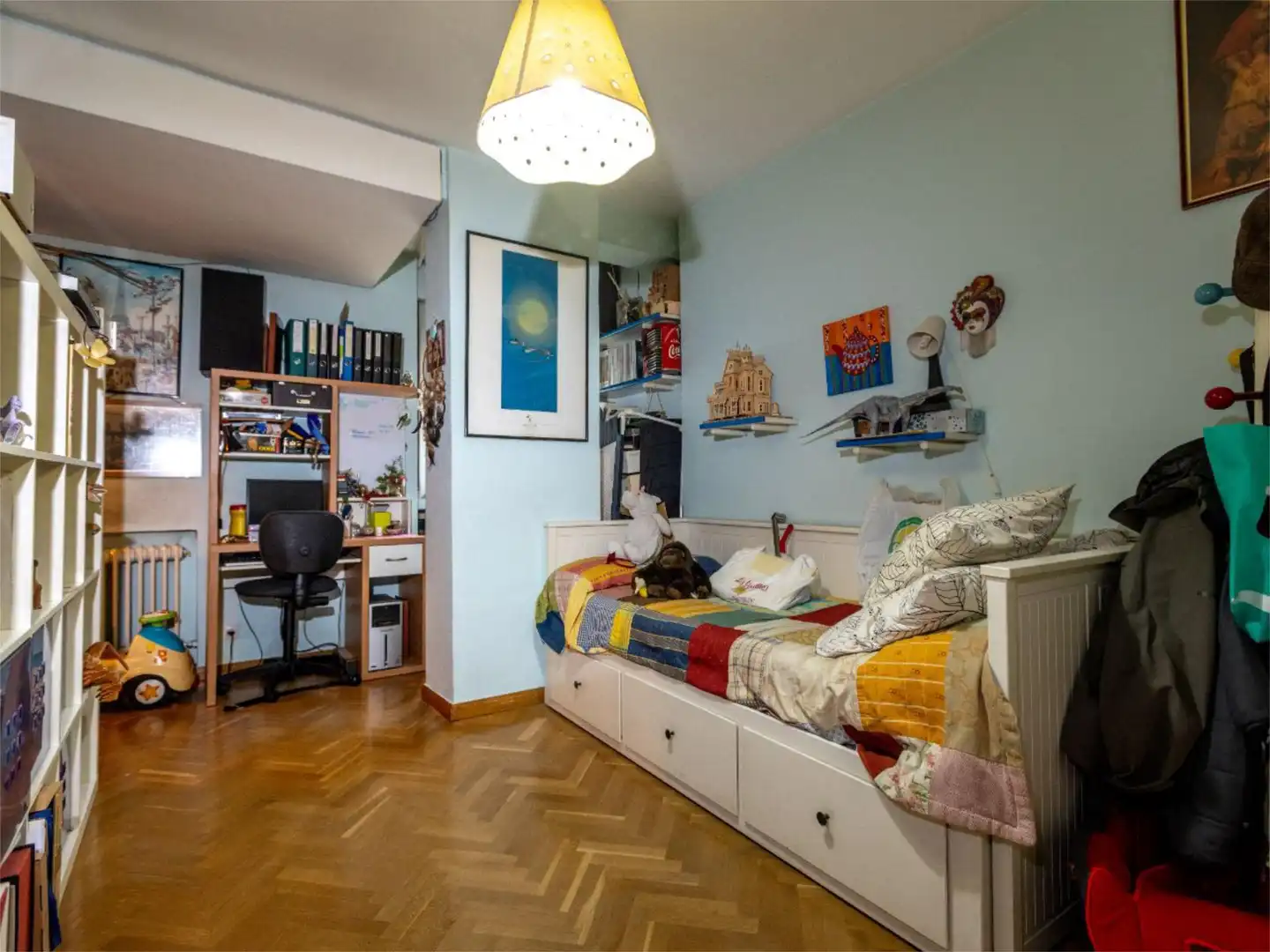 Bedroom of Flat for sale in  Madrid Capital  with Air Conditioner and Balcony