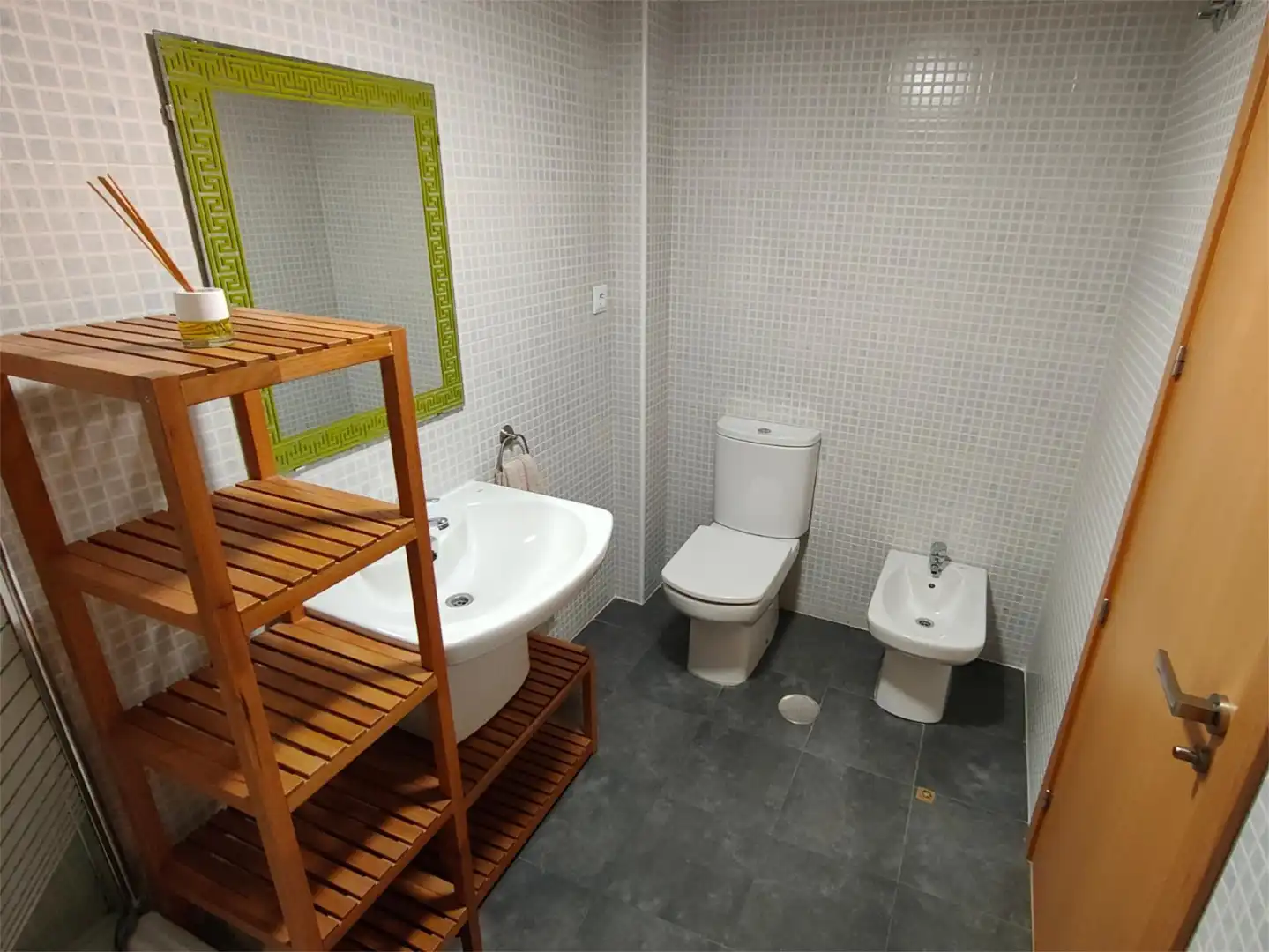 Flat for rent in Avinguda Ancha de Castelar, 186, Norte Bathroom of Flat for rent in San Vicente del Raspeig / Sant Vicent del Raspeig with Air Conditioner, Heating and Parquet flooring