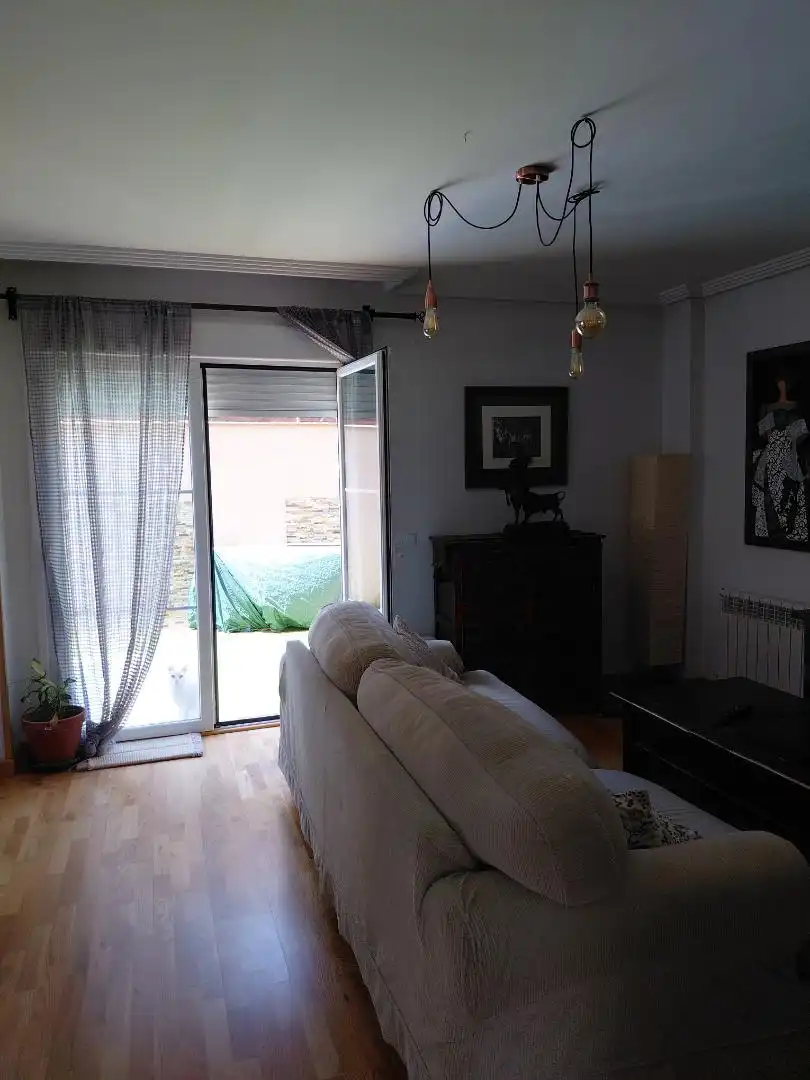 Casa o chalet en venta en Avenida de la Condesa de Chinchón, 3901, Sector B Sala de estar de Casa o chalet en venta en Boadilla del Monte con Aire acondicionado, Calefacción y Jardín privado