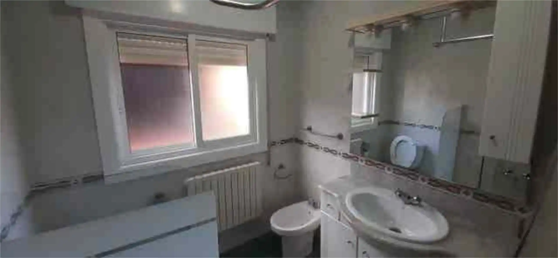 Baño de Piso en venta en Gondomar con Trastero y Amueblado