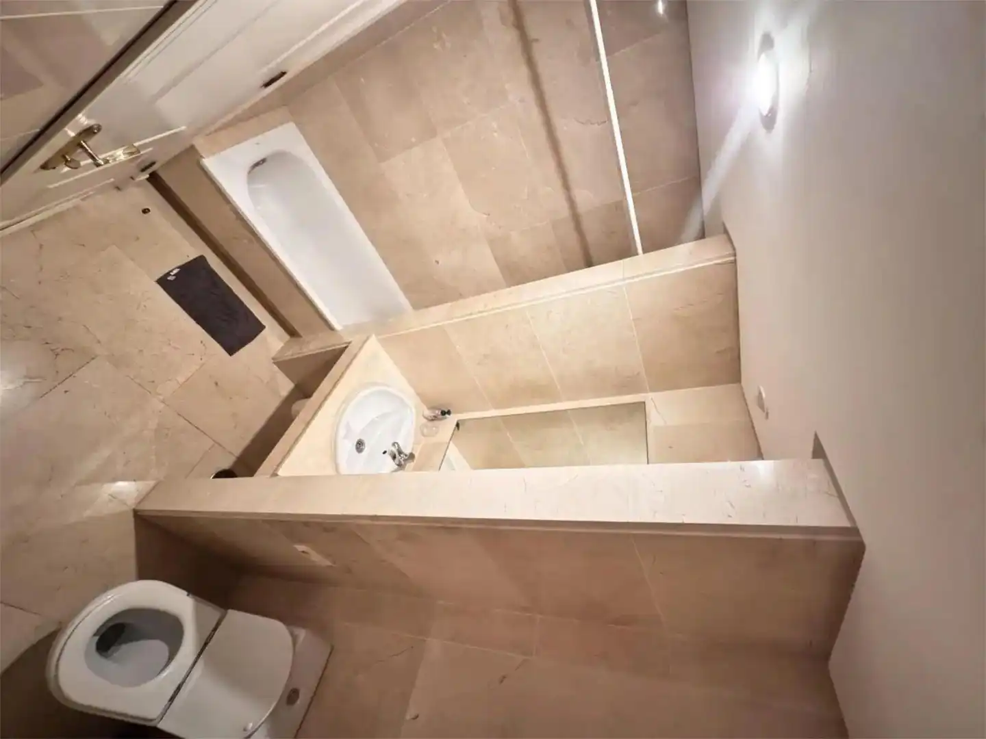 Room in Calle Doctor Asin Gavin, 1, Urbanización Anaga Bathroom of Flat for share in Santa Cruz de Tenerife with Terrace and Furnished