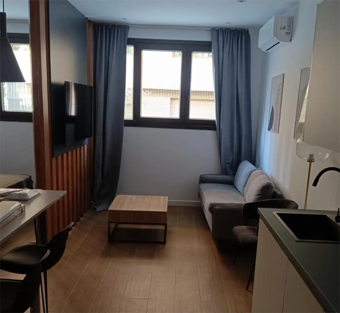 Flat for rent in Avenida Divina Pastora, 9, San Ildefonso Flat for rent in Avenida Divina Pastora, 9, San Ildefonso