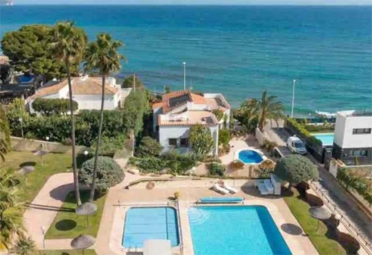 Schwimmbecken von Wohnung zum Verkauf in Calpe / Calp mit Heizung, Privatgarten und Terrasse