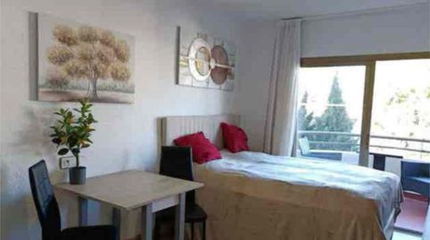 Foto 2 de Piso en venta en Benicolada - Las Adelfas, Calpe / Calp