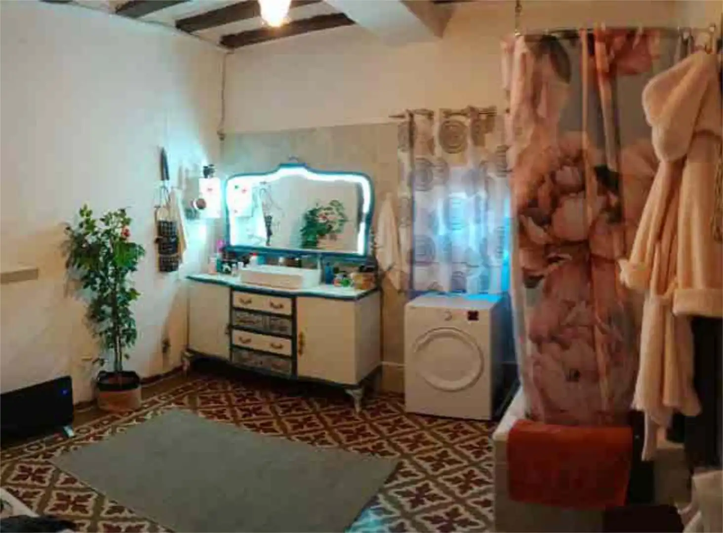 Bany de Casa o xalet en venda en Urriés amb Jardí privat, Terrassa i Traster