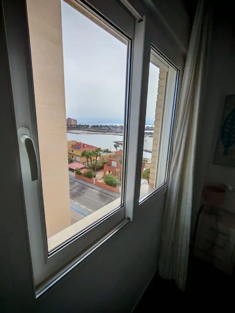 Pis en venda a Desconocido Veneziola D, 8, Veneziola Dormitori de Pis en venda en La Manga del Mar Menor amb Aire condicionat, Terrassa i Piscina