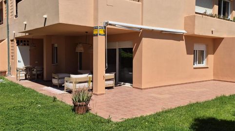 Foto 3 de Piso en venta en Avenida Jacaranda, 32, Las Chapas - Alicate Playa, Marbella