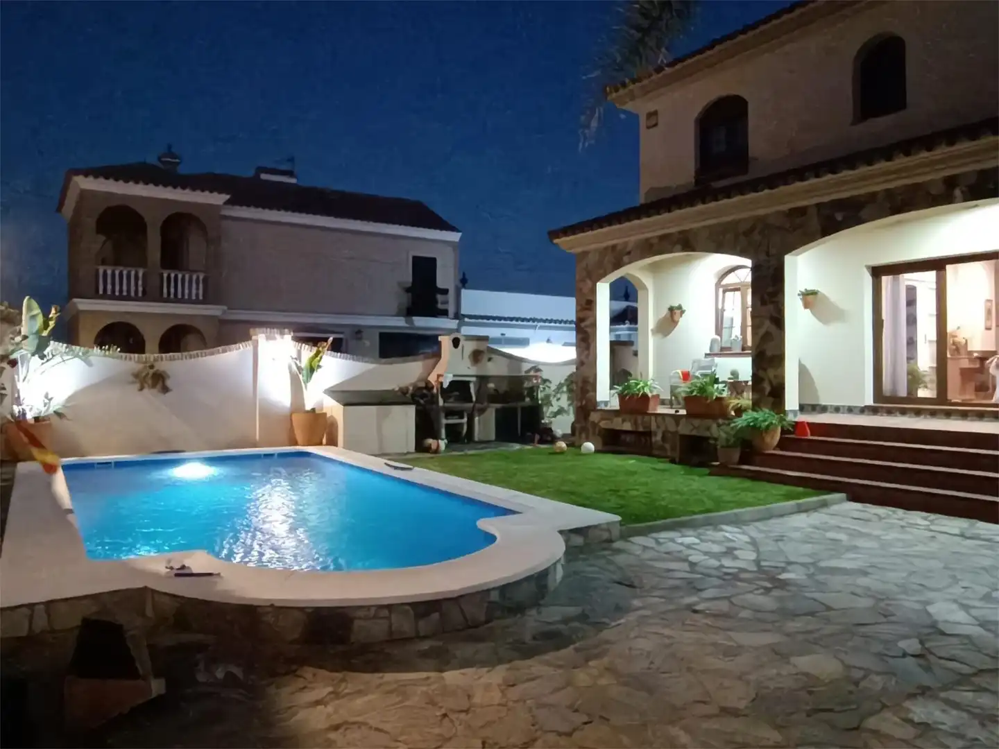 Houses for sale in Calle Francisco de Goya, 35, Santuario Swimming pool of Houses for sale in Chipiona with Air Conditioner, Terrace and Swimming Pool