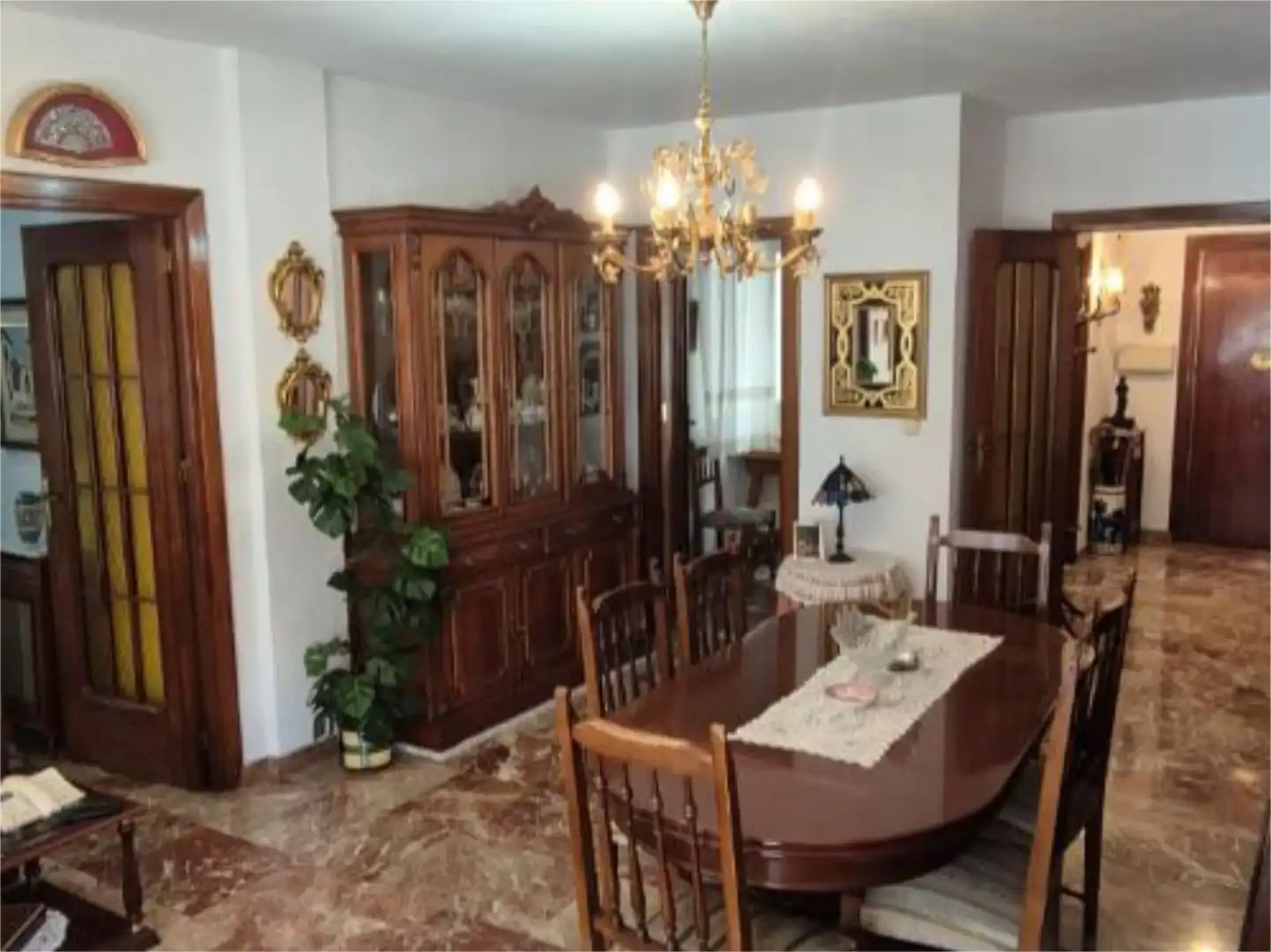 Flat for sale in Calle Horno de Abad, 14, Centro - Sagrario Dining room of Flat for sale in Granada with Air Conditioner, Storage room and Furnished