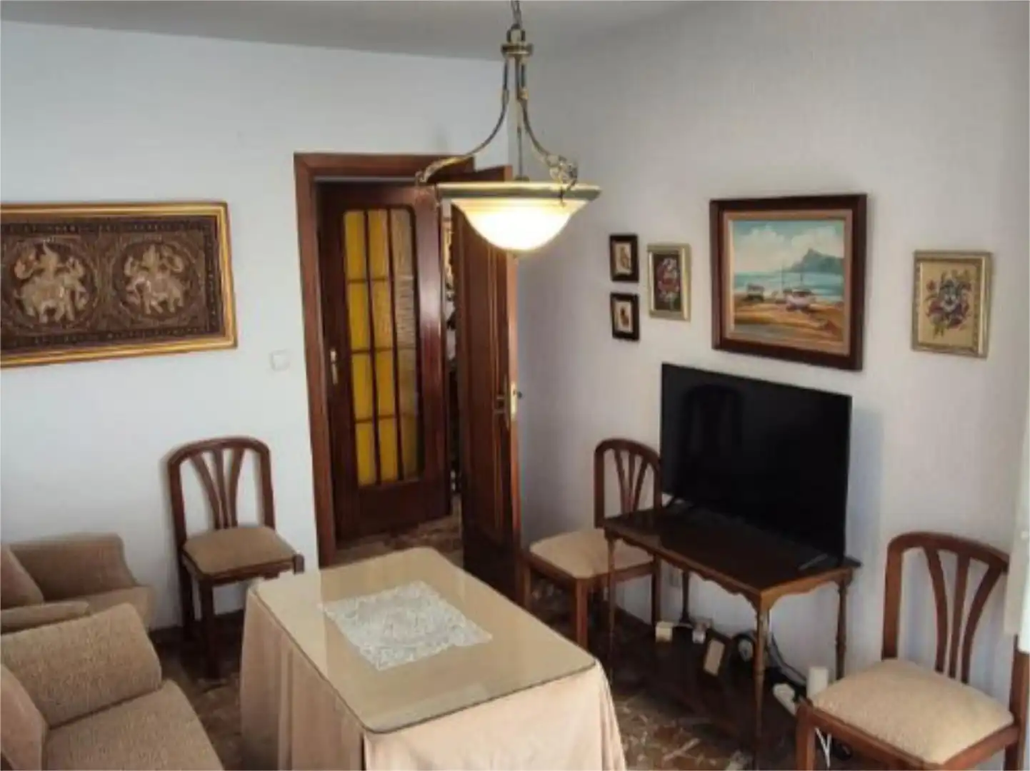 Flat for sale in Calle Horno de Abad, 14, Centro - Sagrario Dining room of Flat for sale in Granada with Air Conditioner, Storage room and Furnished