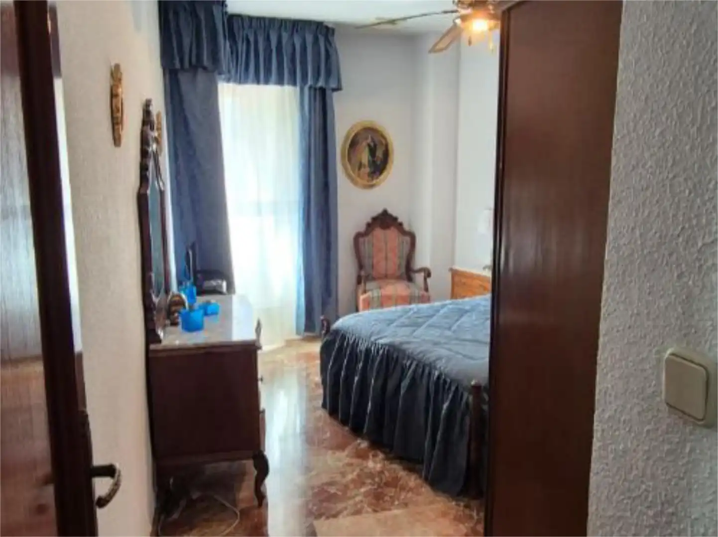 Flat for sale in Calle Horno de Abad, 14, Centro - Sagrario Bedroom of Flat for sale in Granada with Air Conditioner, Storage room and Furnished