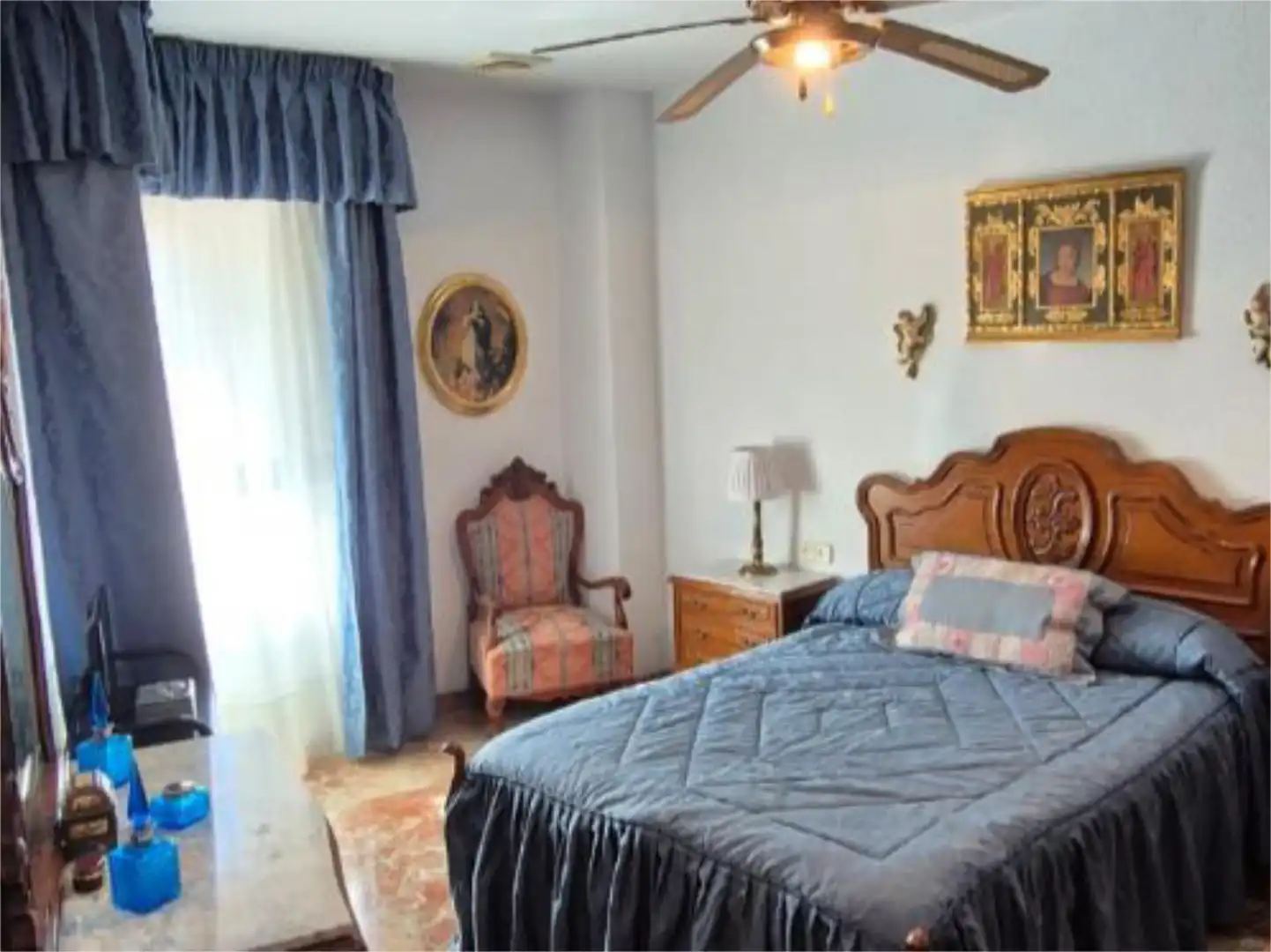 Flat for sale in Calle Horno de Abad, 14, Centro - Sagrario Bedroom of Flat for sale in Granada with Air Conditioner, Storage room and Furnished
