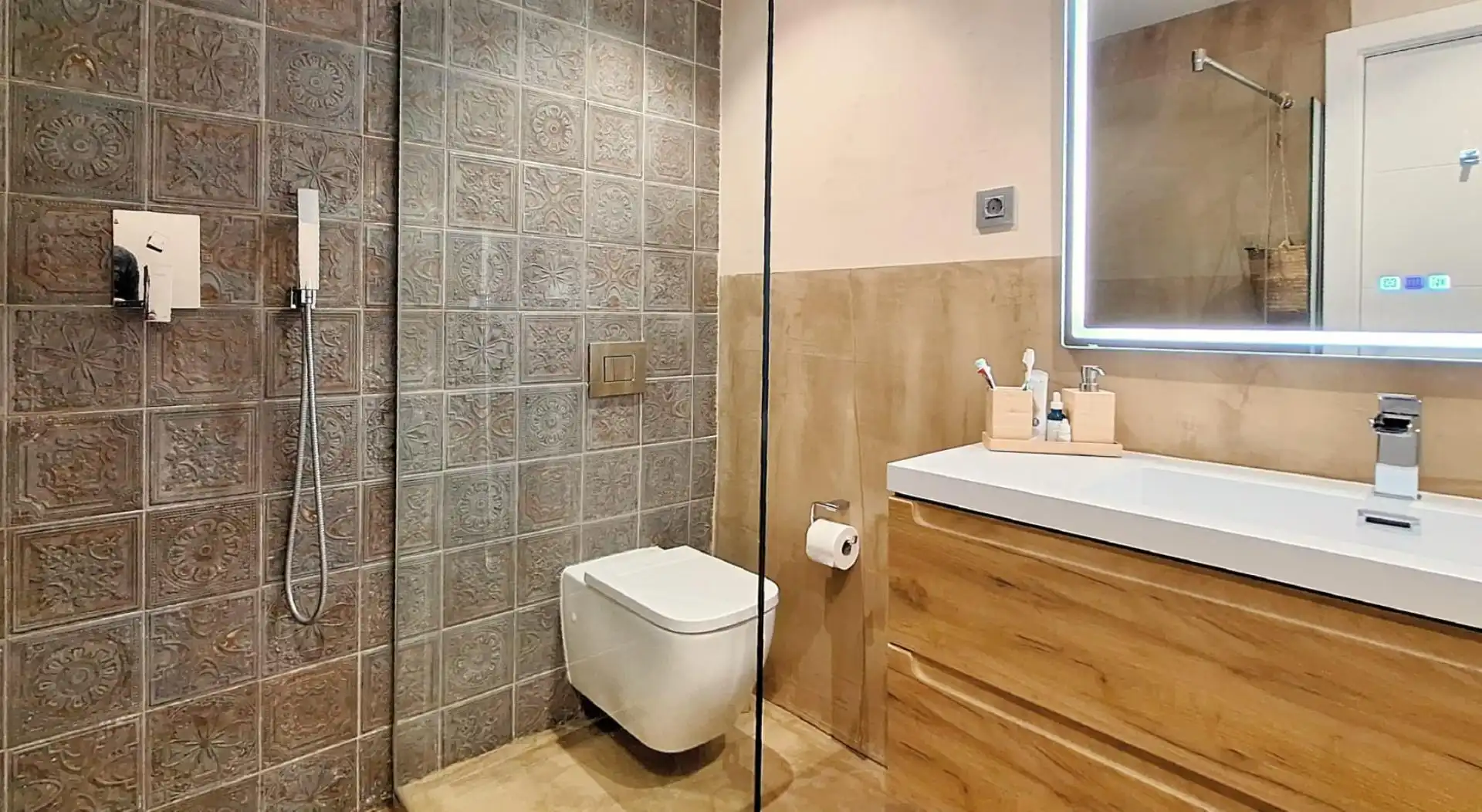 Casa o chalet en venta en Calle Casares, 10, Ojén pueblo Baño de Casa o chalet en venta en Ojén con Aire acondicionado, Terraza y Piscina
