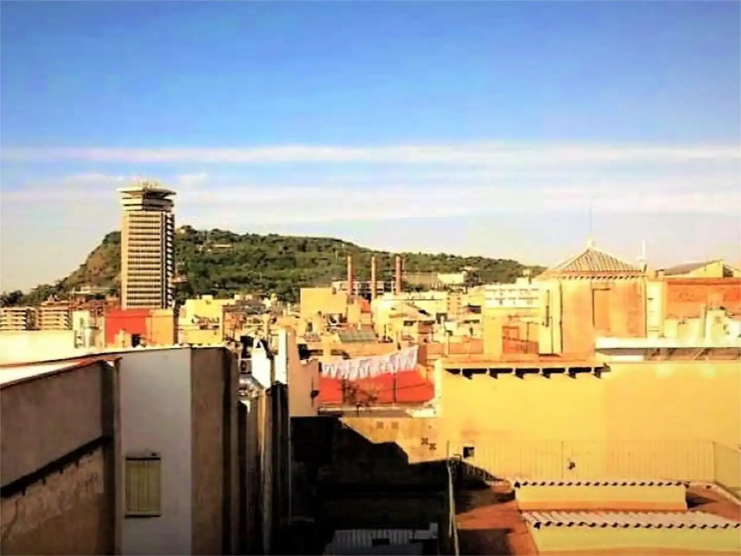Vista exterior de Ático en venta en  Barcelona Capital con Aire acondicionado y Terraza