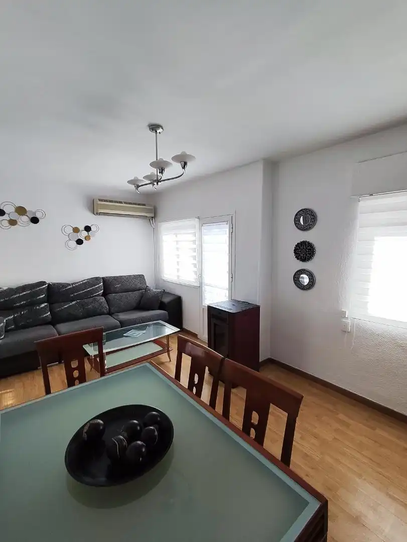 Sala de estar de Piso de alquiler en Bailén con Aire acondicionado, Calefacción y Amueblado