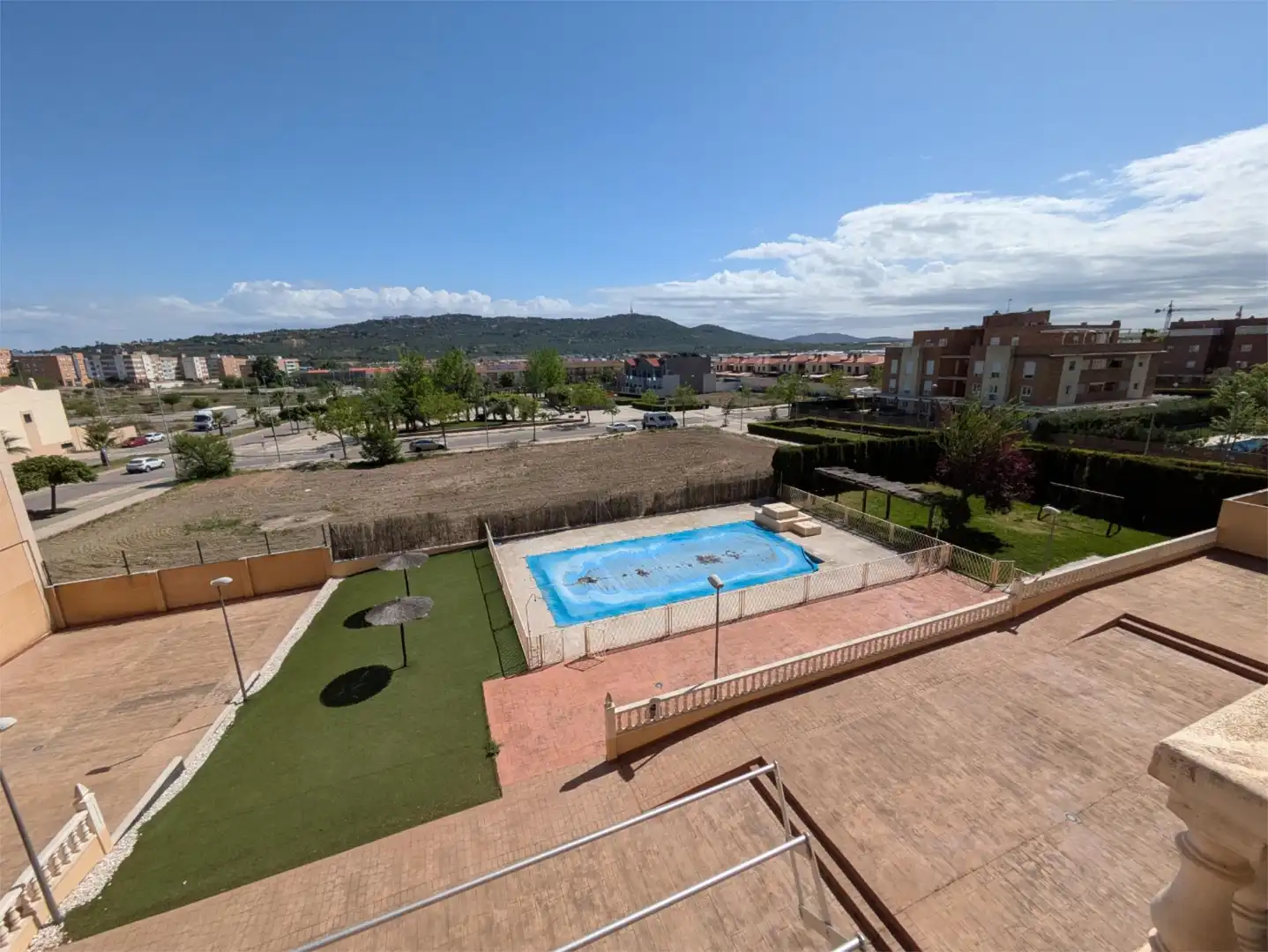 Pis de lloguer a Calle Galisteo, 26, Nuevo Cáceres Jardí de Pis de lloguer en Cáceres amb Calefacció, Jardí privat i Parquet