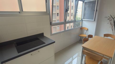 Foto 2 de Piso en venta en Calle Cronista Benítez Inglott, 18, Altavista - Don Zoilo, Las Palmas de Gran Canaria
