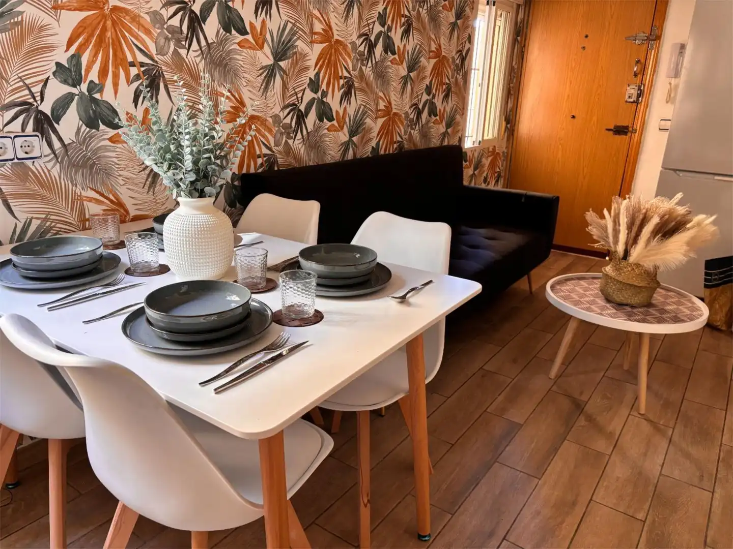 Menjador de Pis de lloguer en  Madrid Capital amb Aire condicionat i Moblat