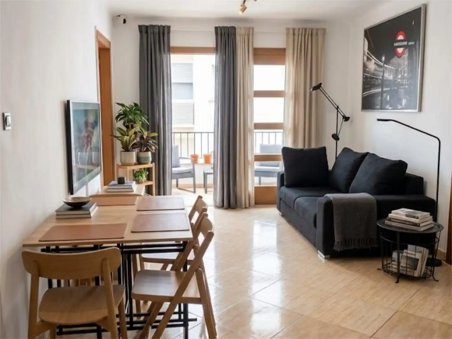 Room in Calle 11 de Març, 4, Sant Andreu de la Barca Living room of Flat for share in Sant Andreu de la Barca with Furnished, Balcony and Video intercom