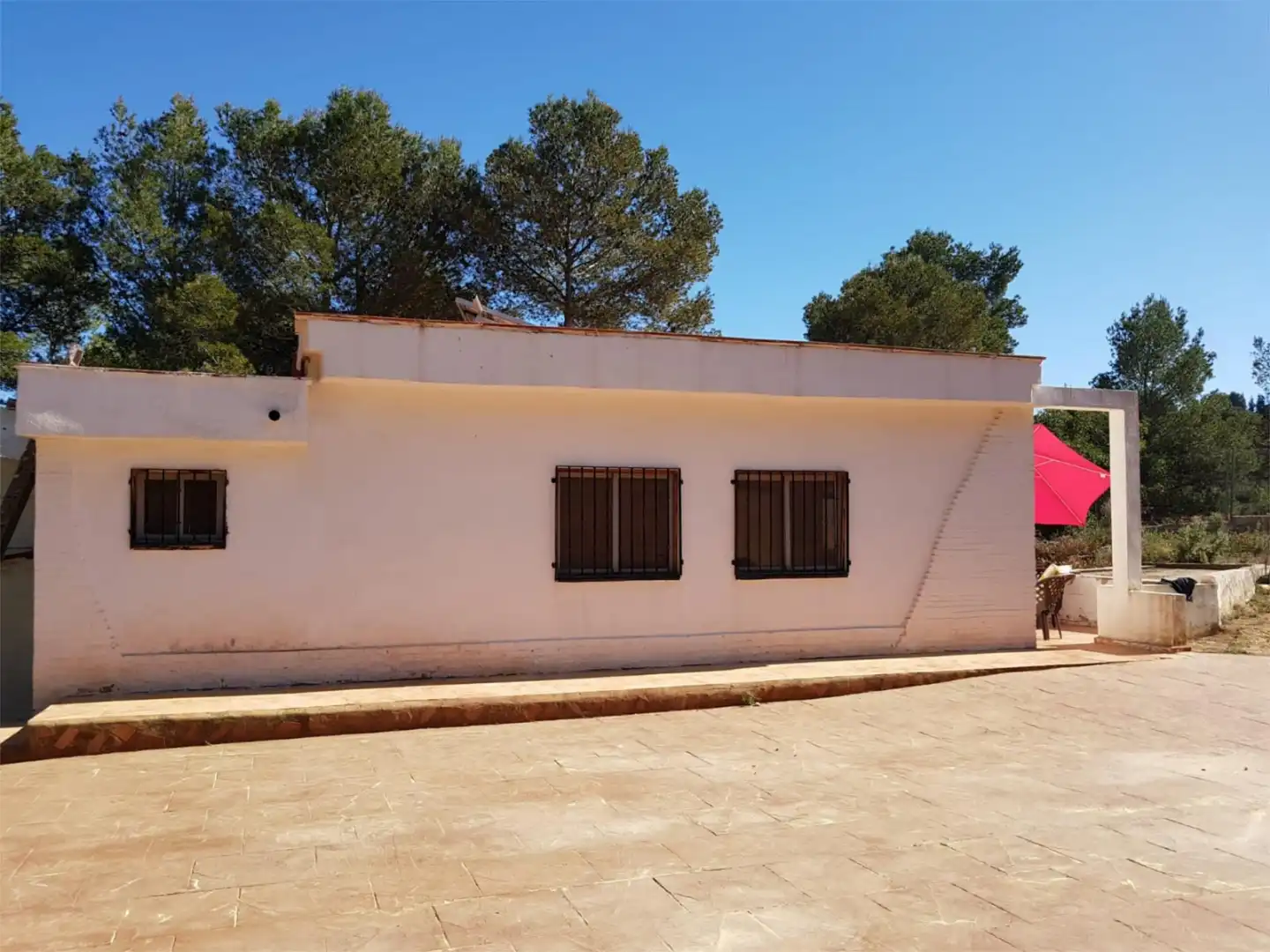 Casa o xalet en venda a Cv-381, 8, Cheste Vista exterior de Casa o xalet en venda en Cheste amb Terrassa i Piscina
