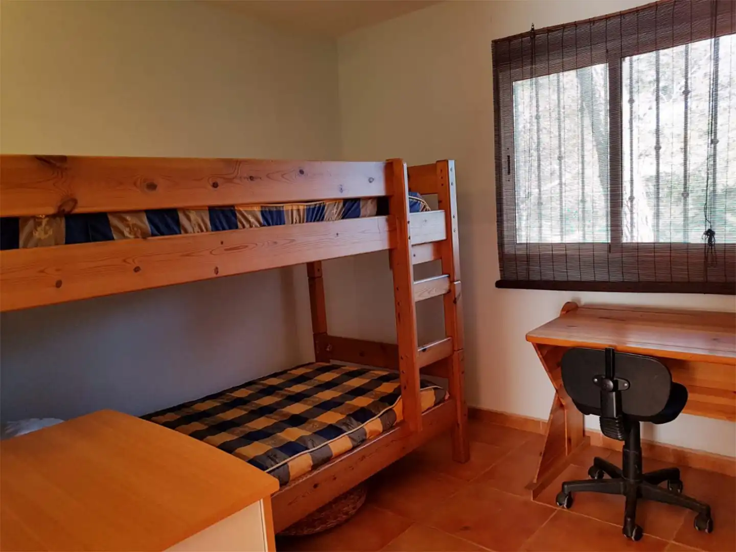 Casa o xalet en venda a Cv-381, 8, Cheste Dormitori de Casa o xalet en venda en Cheste amb Terrassa i Piscina