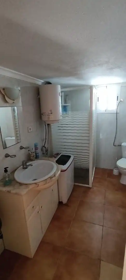 Casa o xalet en venda a Cv-381, 8, Cheste Bany de Casa o xalet en venda en Cheste amb Terrassa i Piscina
