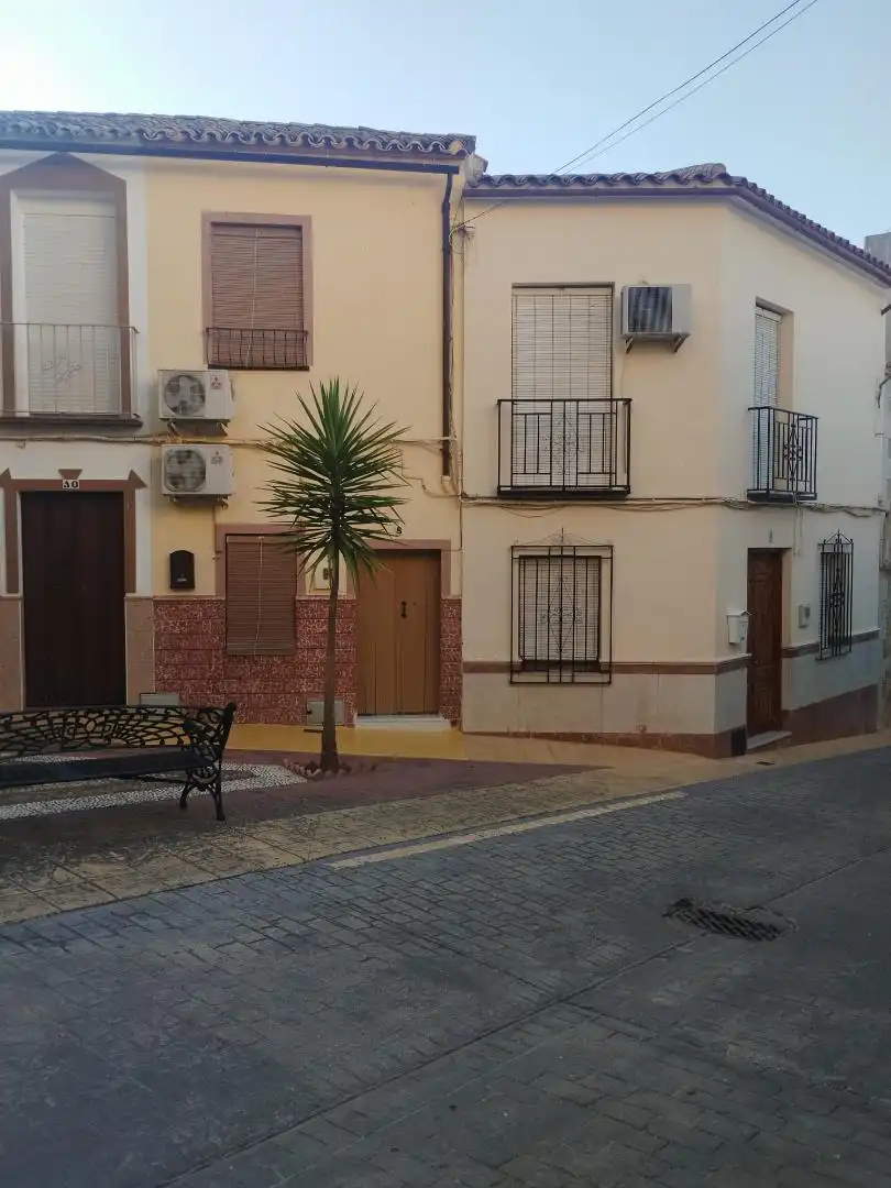 Exterior view of Single-family semi-detached for sale in Encinas Reales