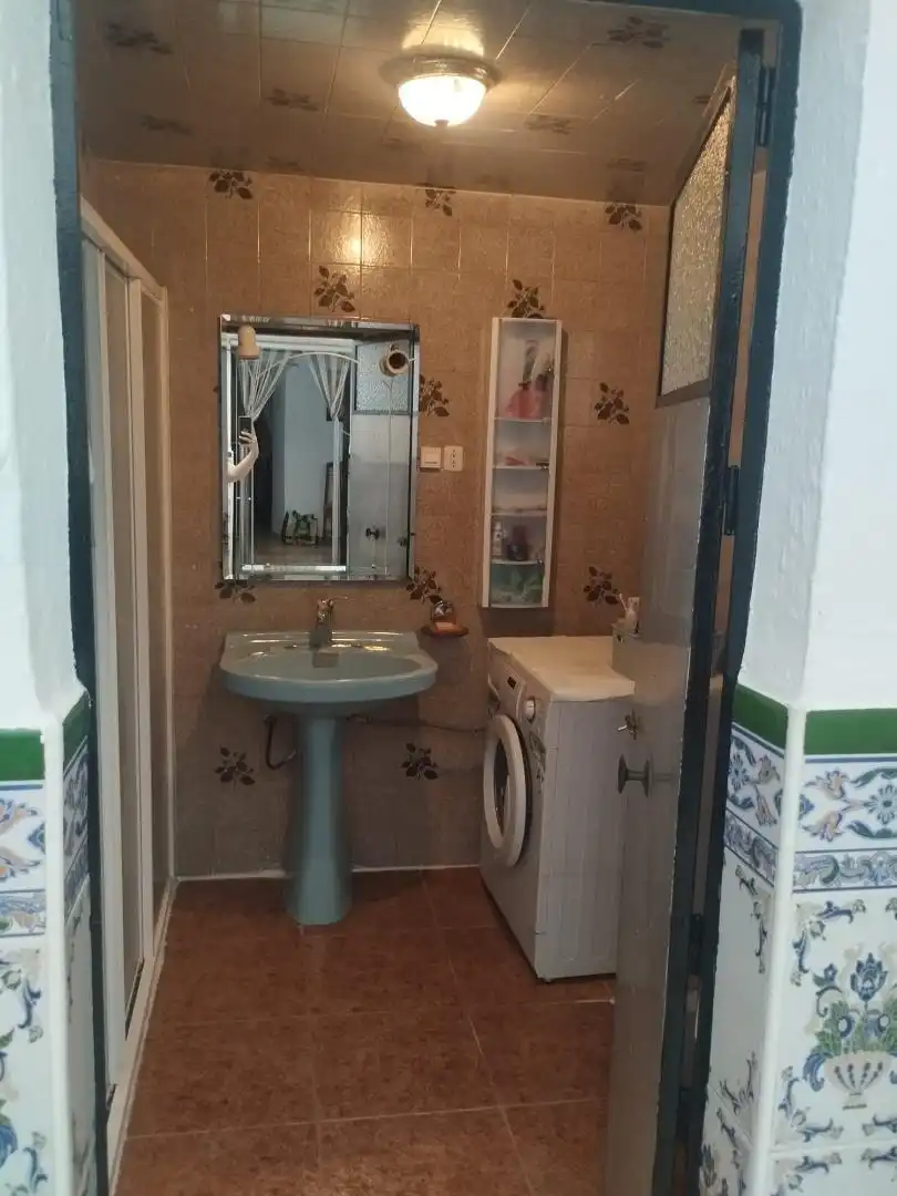 Baño de Casa adosada en venta en Encinas Reales con Aire acondicionado y Amueblado