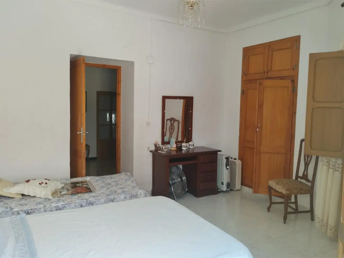 Habitación de Casa adosada en venta en Encinas Reales con Aire acondicionado y Amueblado