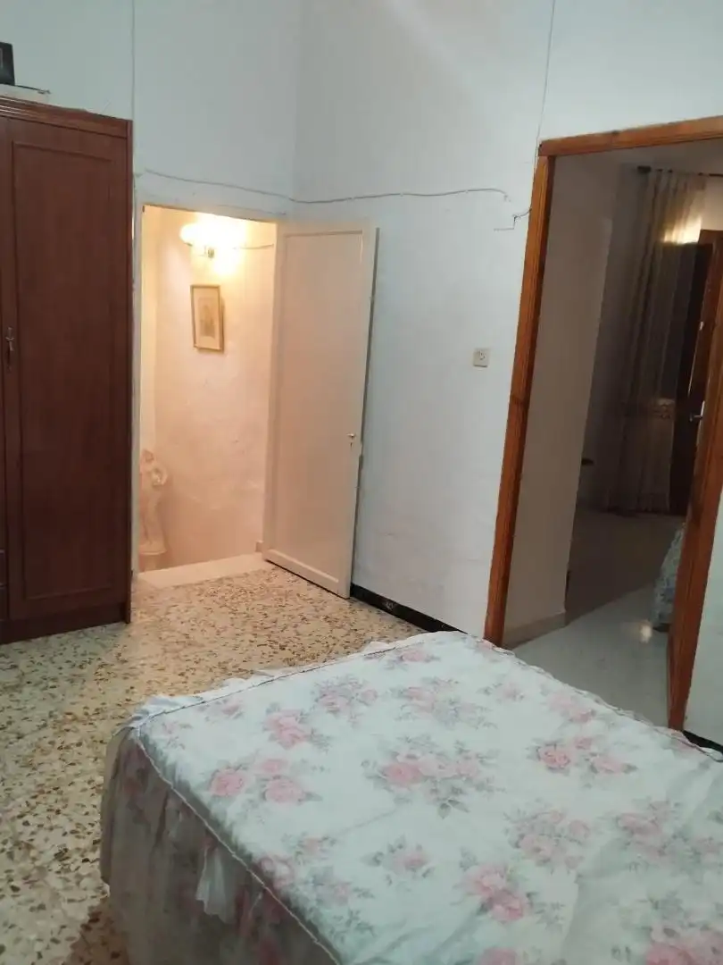 Habitación de Casa adosada en venta en Encinas Reales con Aire acondicionado y Amueblado