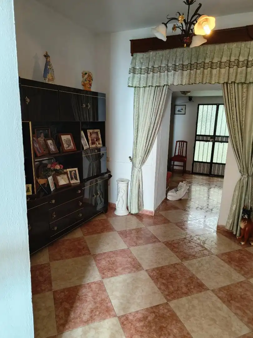 Casa adosada en venta en Encinas Reales con Aire acondicionado y Amueblado