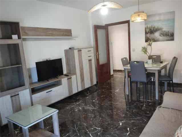 Apartamento en Alquiler en Valdeastillas - Fuentezuelas