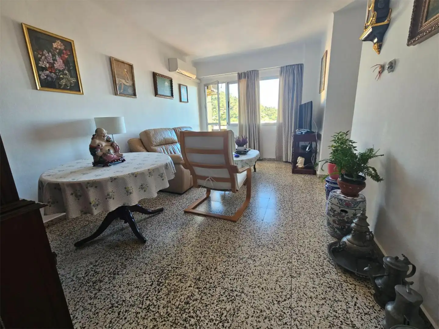Flat for sale in Calle Circo, 8, El Ejido Living room of Flat for sale in Málaga Capital with Air Conditioner, Terrace and Balcony
