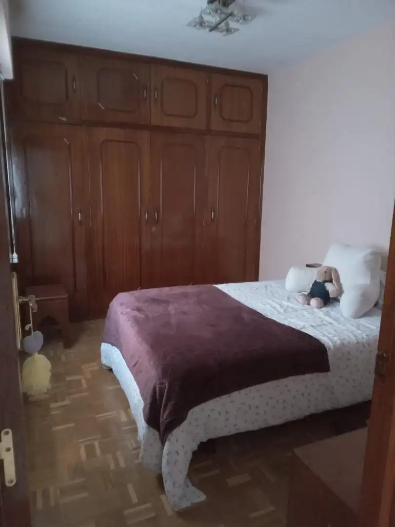 Dormitori de Apartament de lloguer en  Madrid Capital amb Aire condicionat