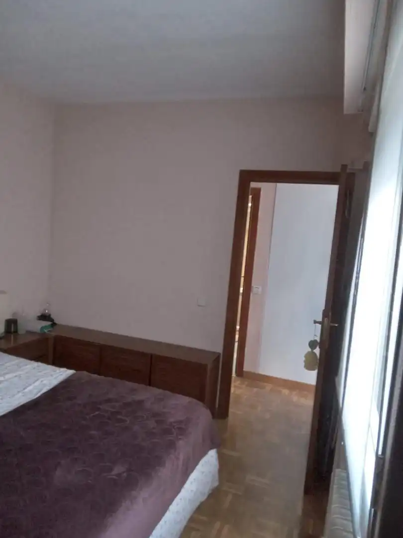Dormitori de Apartament de lloguer en  Madrid Capital amb Aire condicionat