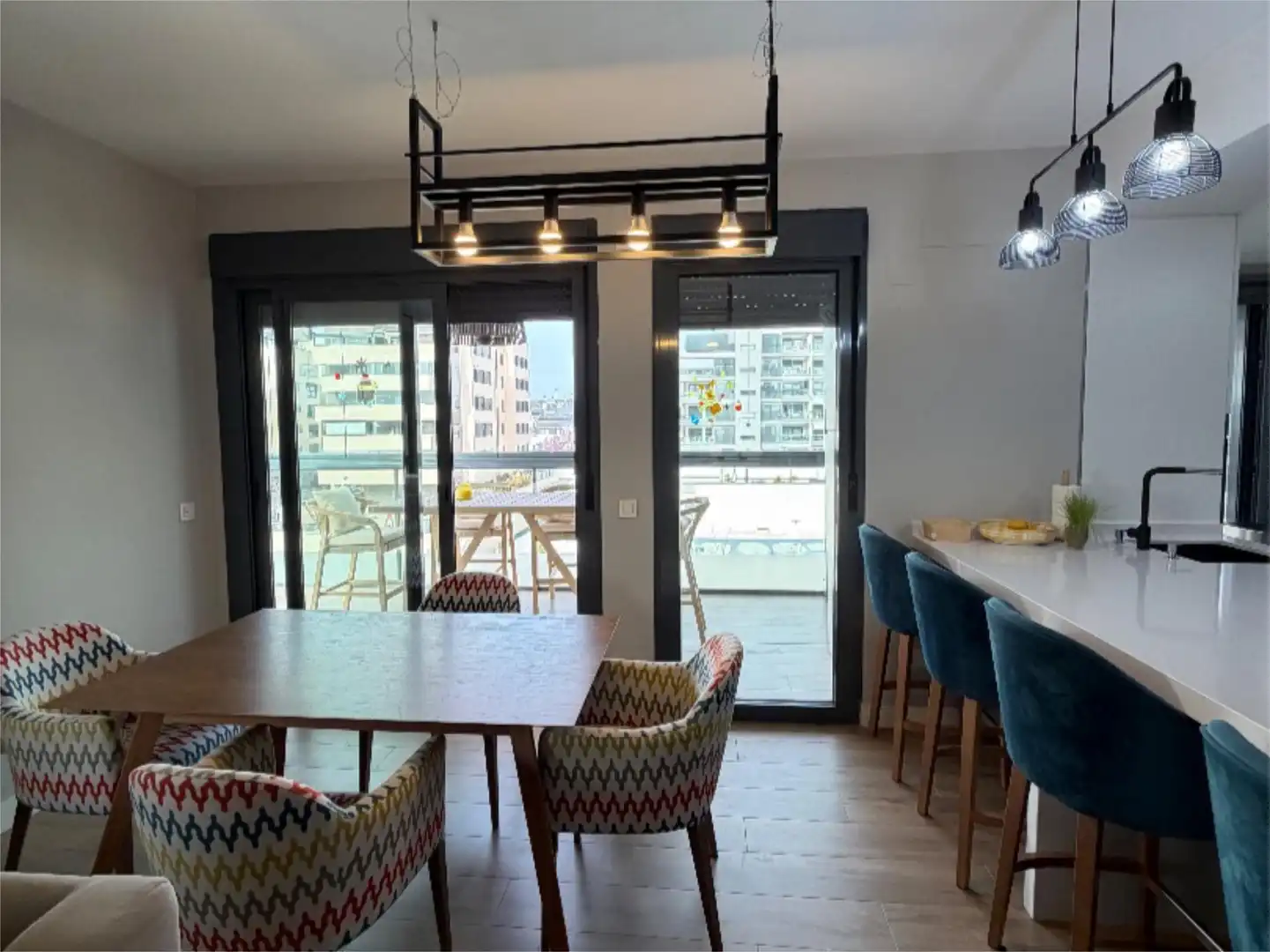 Piso en venta en Urbanizaciones Comedor de Piso en venta en Rivas-Vaciamadrid con Aire acondicionado, Calefacción y Jardín privado