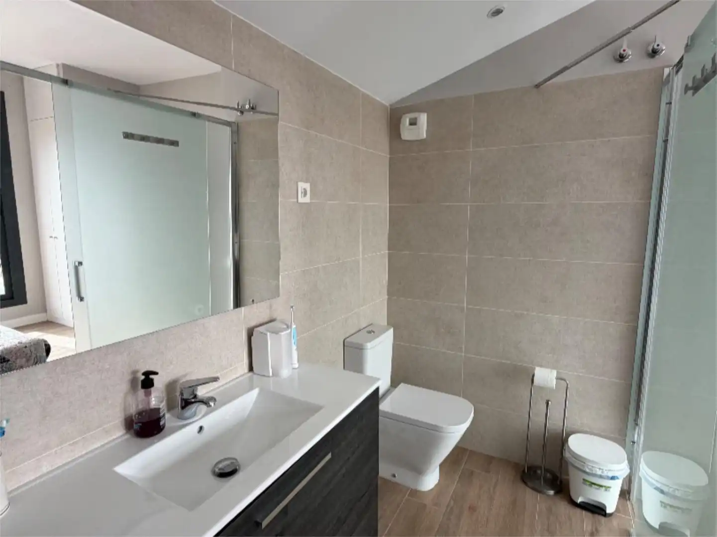 Piso en venta en Urbanizaciones Baño de Piso en venta en Rivas-Vaciamadrid con Aire acondicionado, Calefacción y Jardín privado