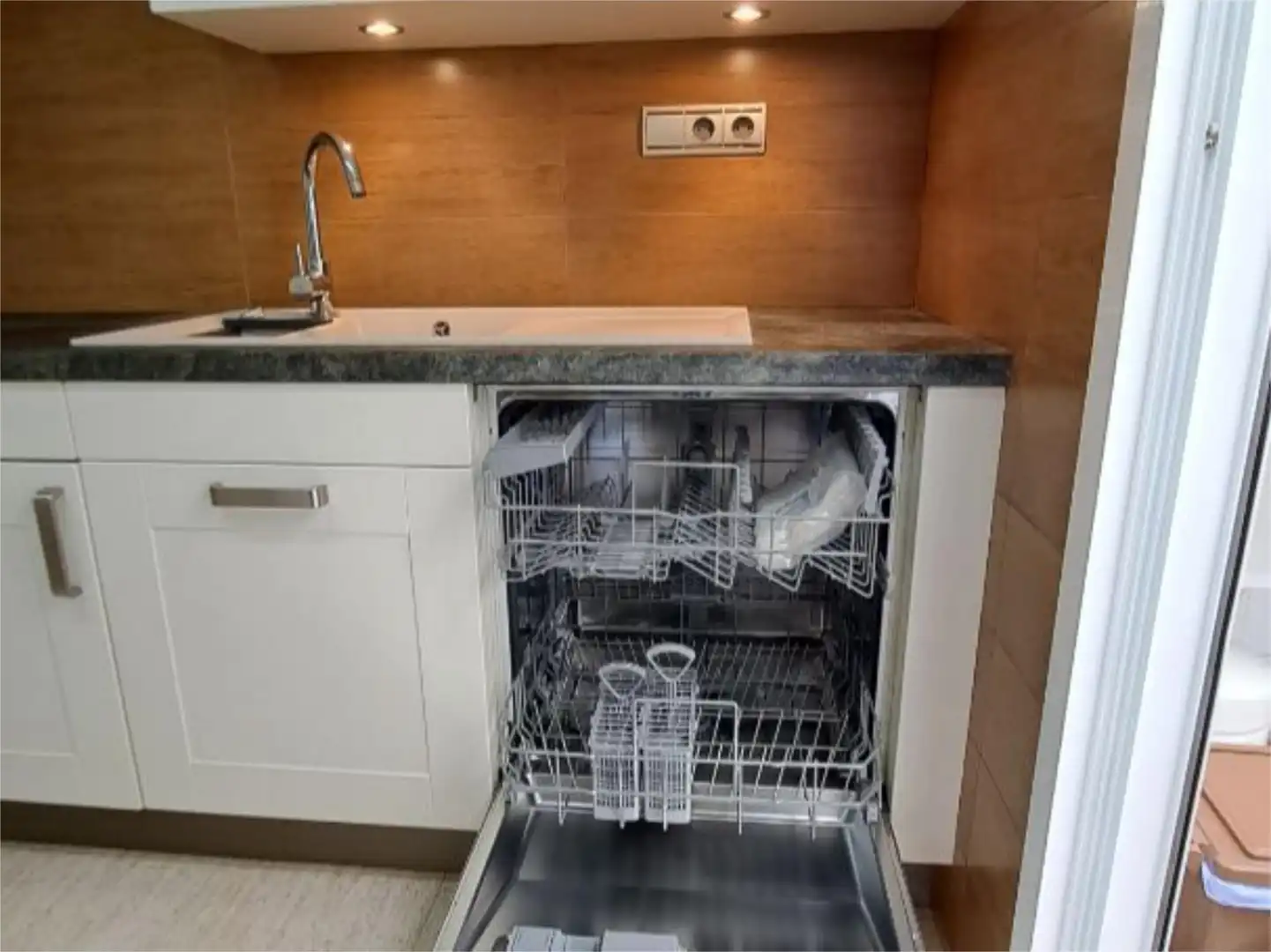 Flat for sale in Calle San Antonio, 41, Catral Kitchen of Flat for sale in Catral with Air Conditioner, Terrace and Balcony