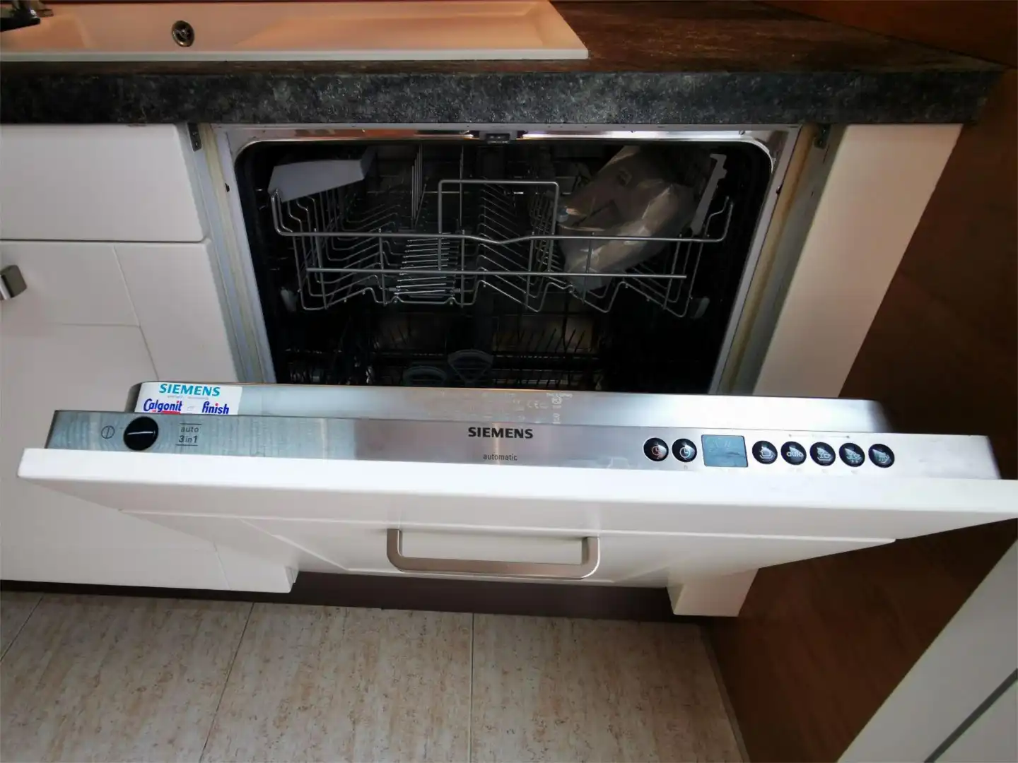 Flat for sale in Calle San Antonio, 41, Catral Kitchen of Flat for sale in Catral with Air Conditioner, Terrace and Balcony
