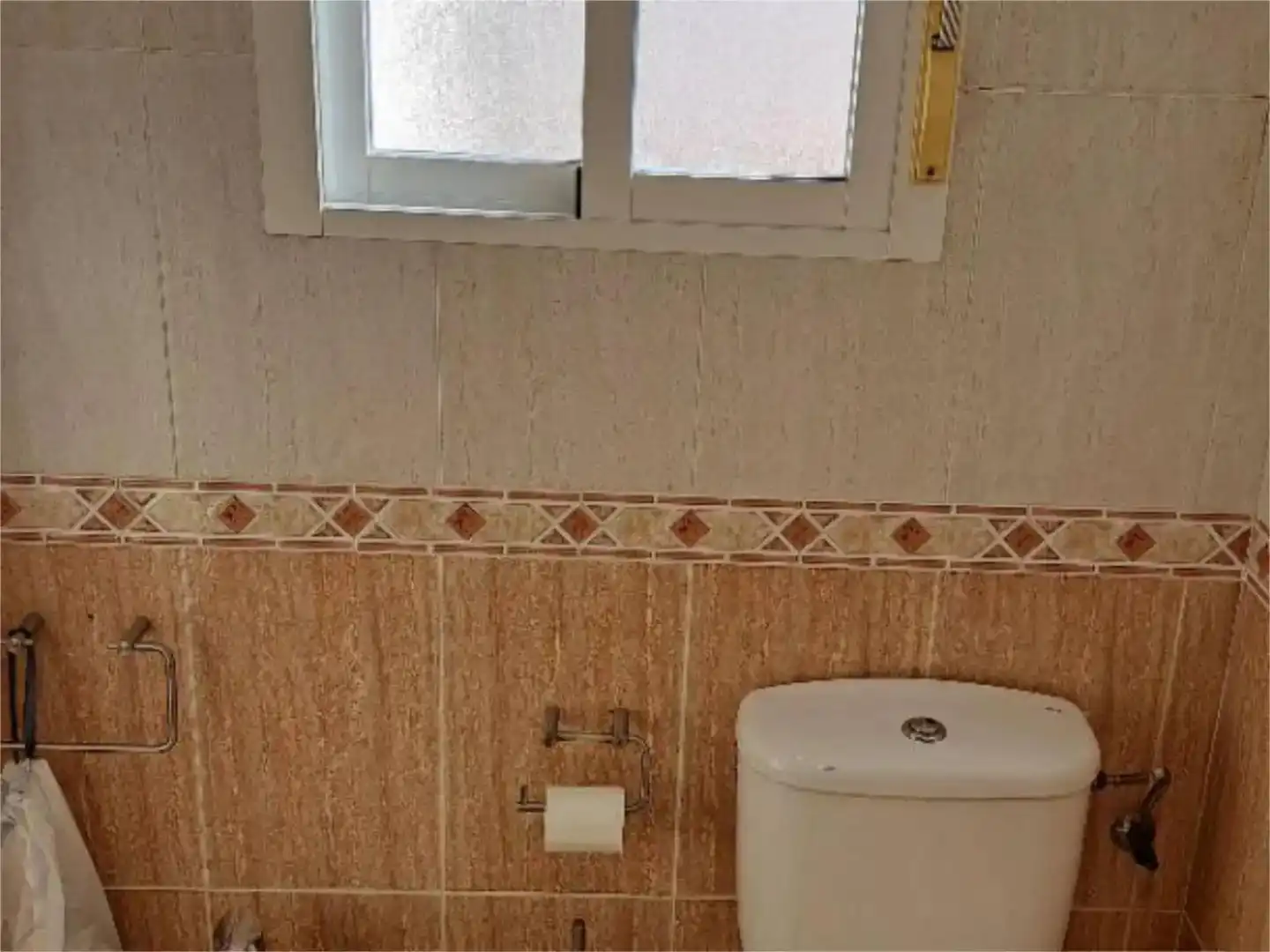 Flat for sale in Calle San Antonio, 41, Catral Bathroom of Flat for sale in Catral with Air Conditioner, Terrace and Balcony
