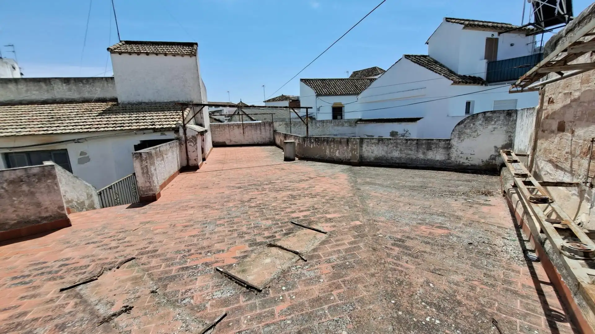 Houses for sale in Calle Carmen, 9, Écija Exterior view of Houses for sale in Écija with Storage room