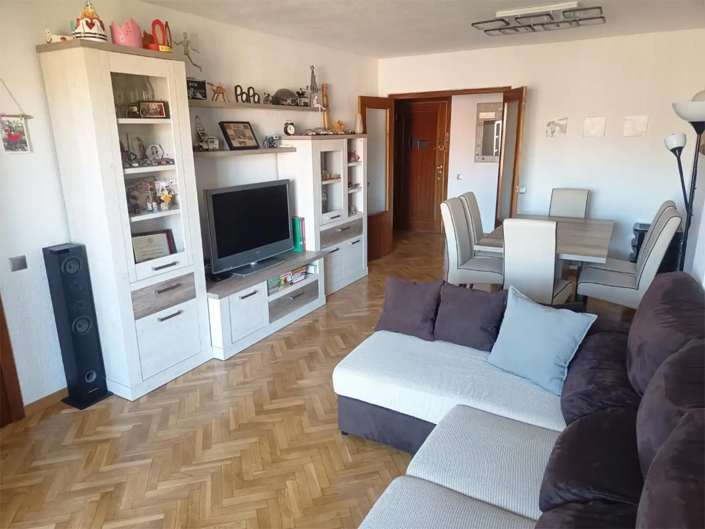 Living room of Flat for sale in  Madrid Capital  with Air Conditioner, Terrace and Balcony