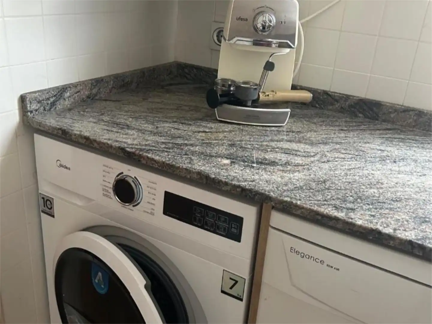 Flat for rent in Carrer Virgen del Losar, 22, Playa Puerto de Sagunto Kitchen of Flat for rent in Sagunto / Sagunt with Air Conditioner, Terrace and Furnished
