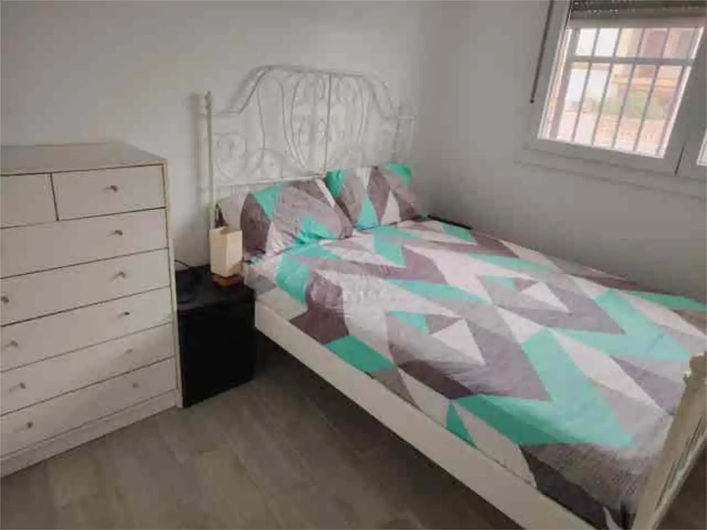 Habitación de Apartamento de alquiler en Mazarrón con Jardín privado y Amueblado