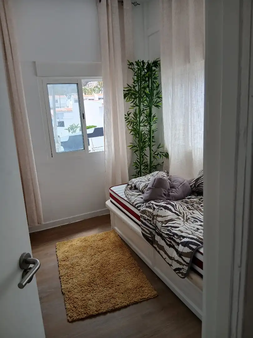 Apartamento de alquiler en Avenida Austria, 15, San Eugenio Alto Habitación de Apartamento de alquiler en Adeje con Horno, Lavadora y TV
