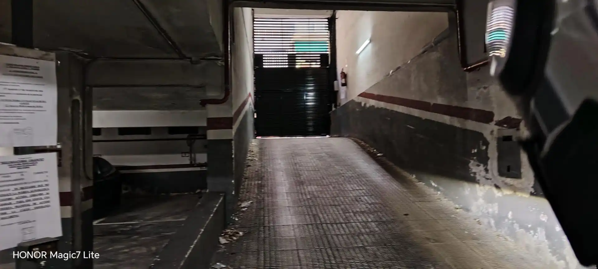 Garage zur Miete in Calle Villapalacios, Los Rosales Parkplatz von Garage zur Miete in Madrid