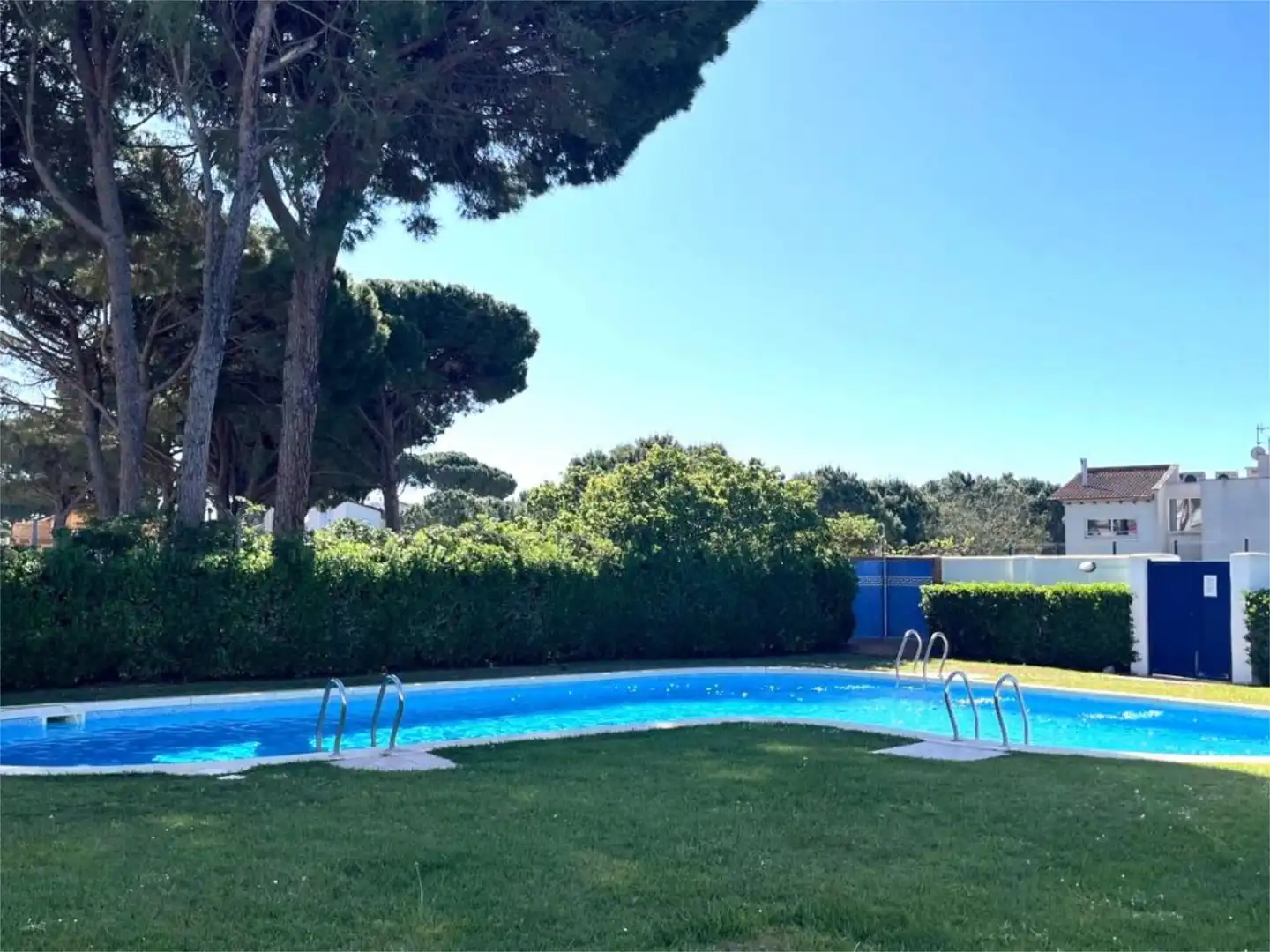 Piso en venta en Carrer Puig, 177, Riells Piscina de Piso en venta en L'Escala con Aire acondicionado, Terraza y Piscina