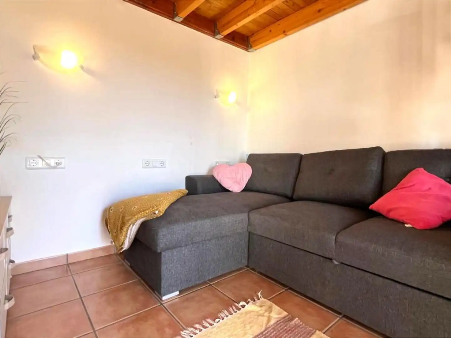 Piso en venta en Carrer Puig, 177, Riells Sala de estar de Piso en venta en L'Escala con Aire acondicionado, Terraza y Piscina