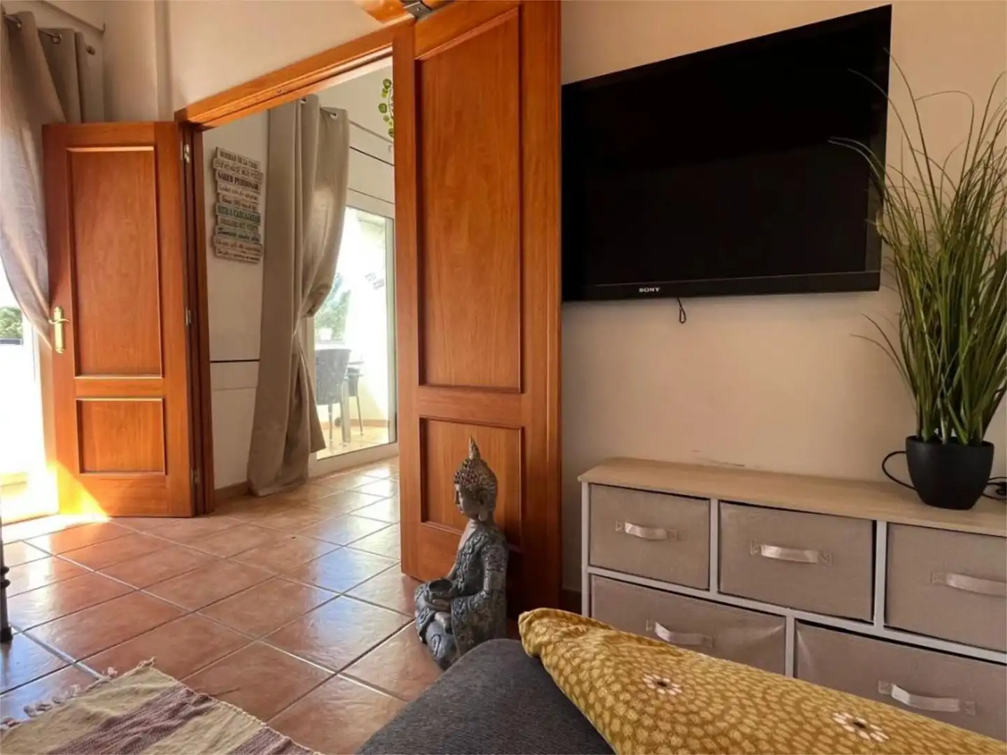 Piso en venta en Carrer Puig, 177, Riells Sala de estar de Piso en venta en L'Escala con Aire acondicionado, Terraza y Piscina