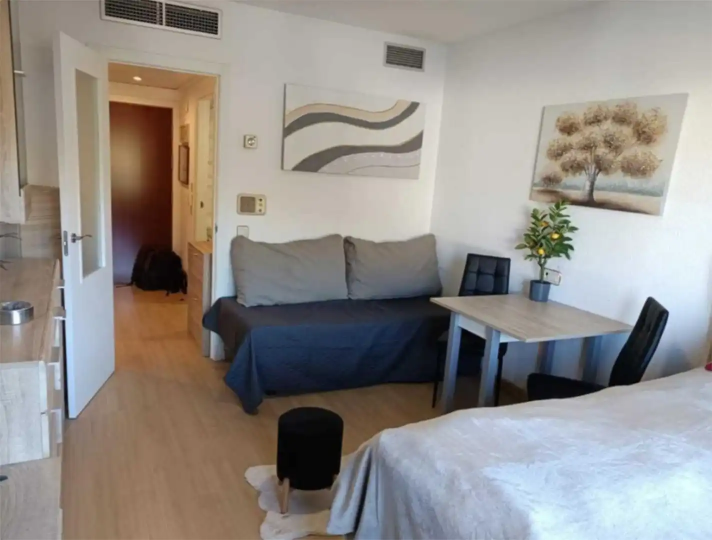Flat for sale in Urbanización Caleta, 29a, La Caleta - La Calalga - Les Bassetes Bedroom of Flat for sale in Calpe / Calp with Air Conditioner, Terrace and Balcony
